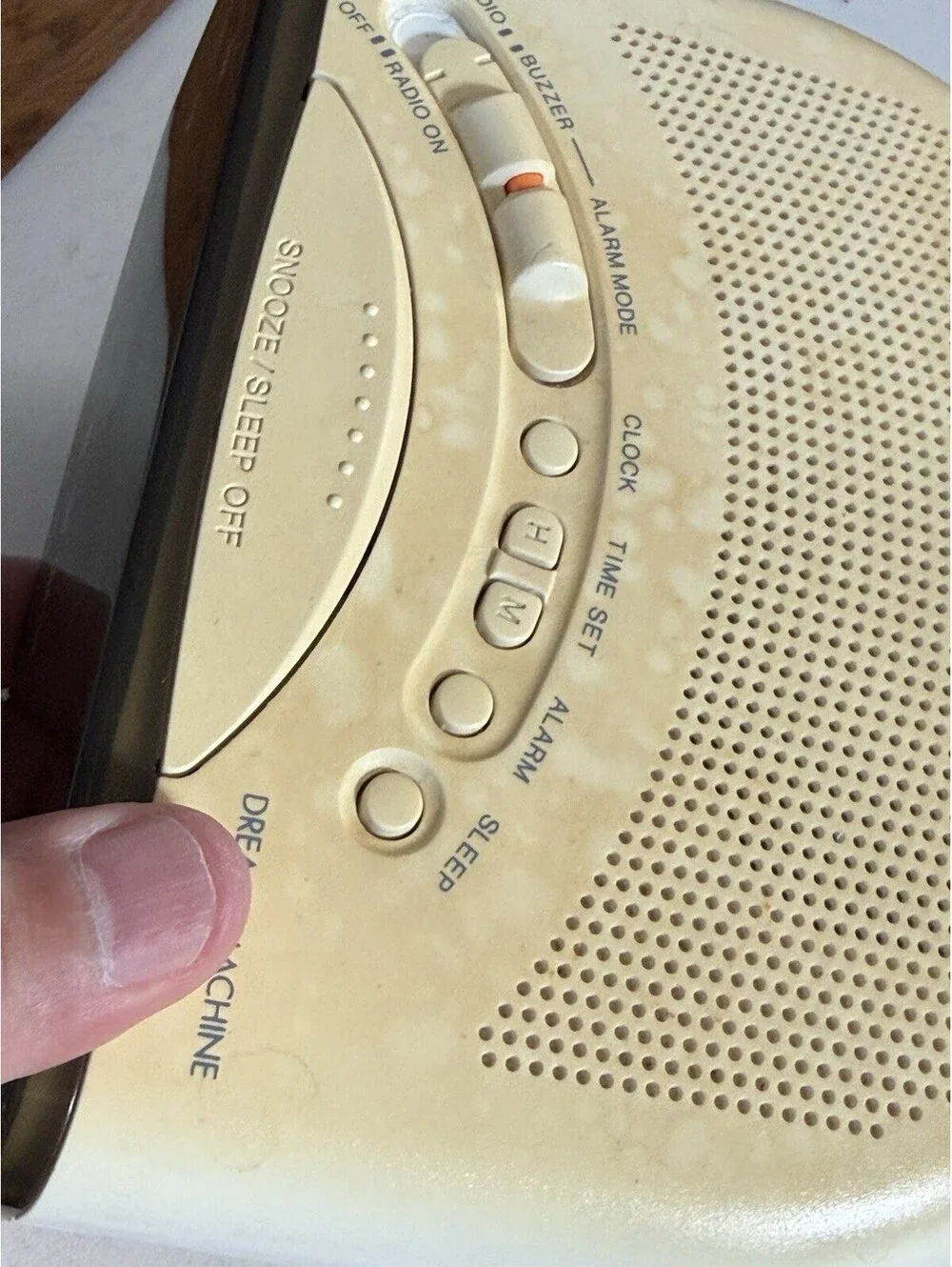 Sony Dream Machine ICF-C211 AM/FM Alarm Clock Radio Working , Yellow Stain